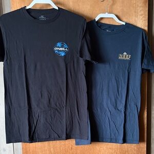 Set of 2. O'Neal (black) and Reef (blue) Men's Tshirts, Size M